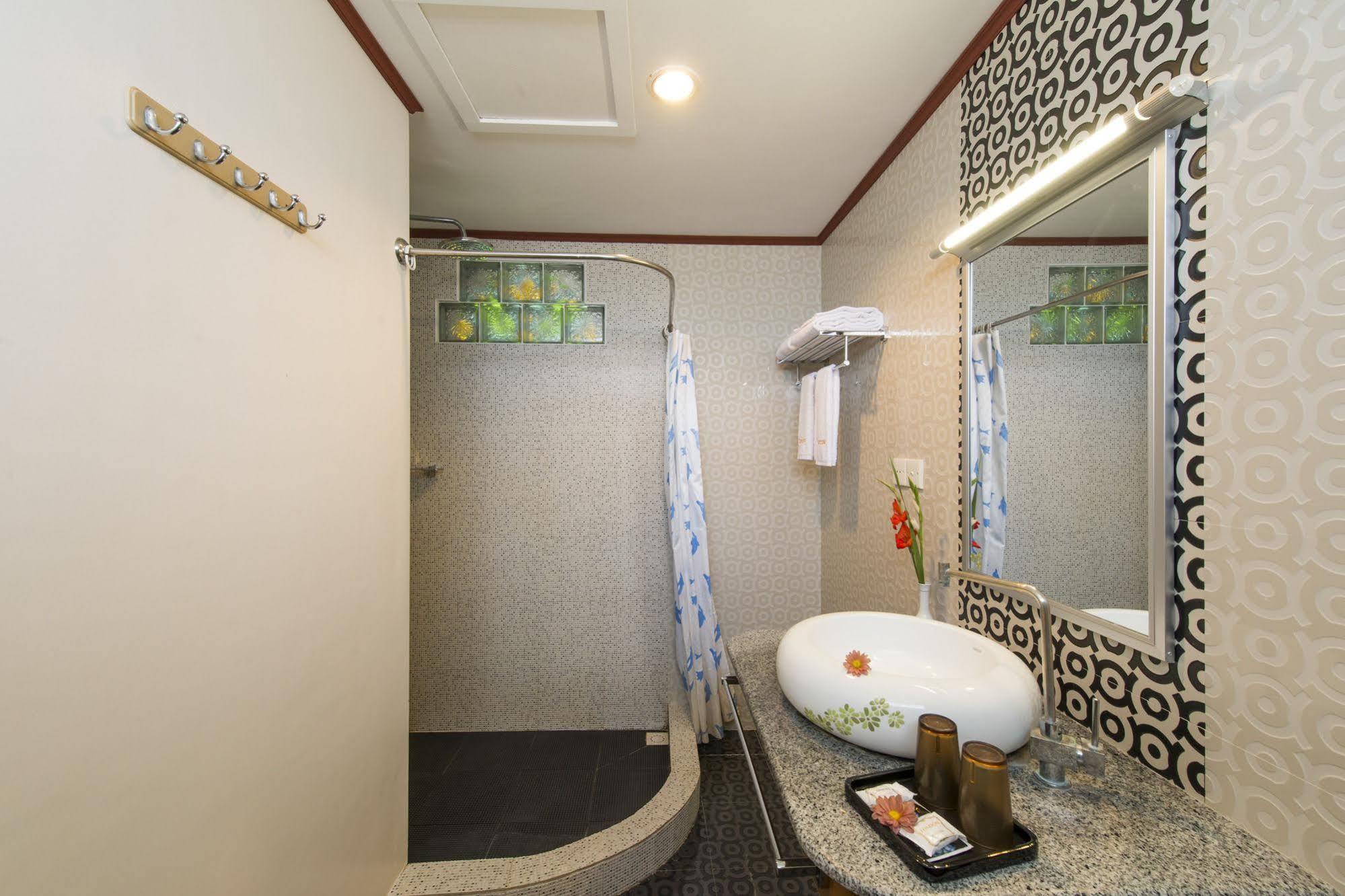 Thurizza Hotel Bagan Ngoại thất bức ảnh